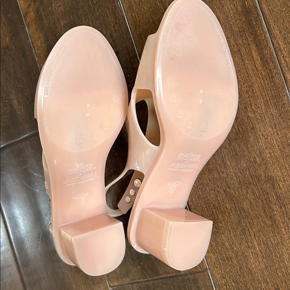 Sandals - Picture 2 of 6